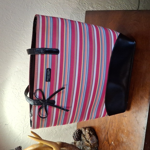 kate spade Handbags - Kate spade caves tote bag